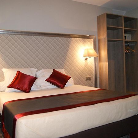 Hotel D'Amiens Paris Rum bild